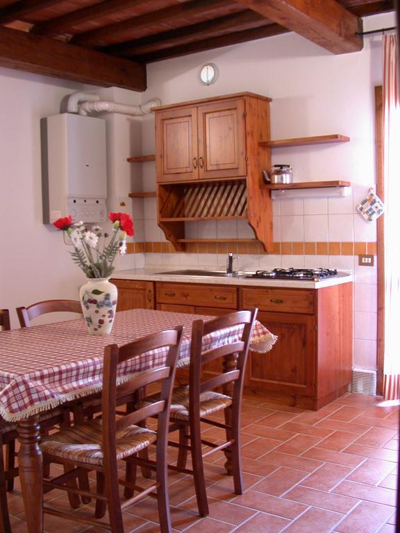 ヴォルテッラ La Colombainaヴィラ 部屋 写真